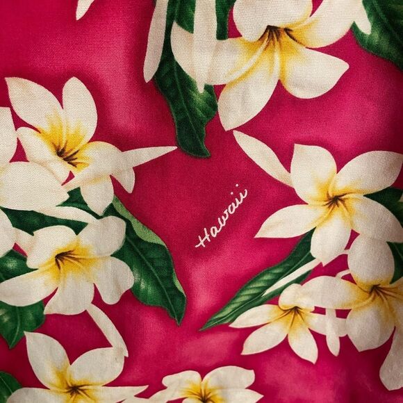 Local Design Made in Hawaii Sling Bag Pink Print - Picture 10 of 12